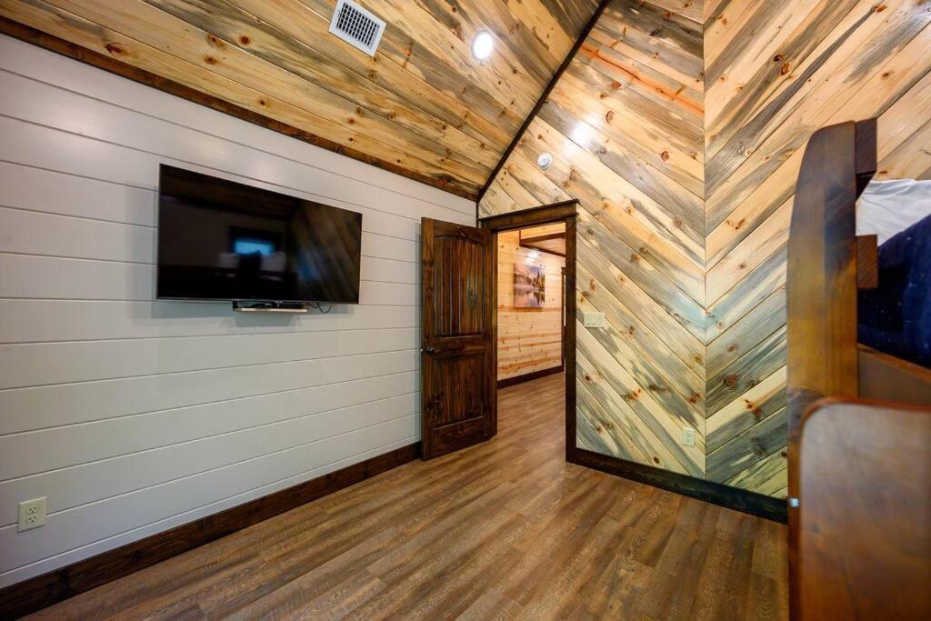The Whiskey Trip! Family Getaway Villa Broken Bow Exteriör bild