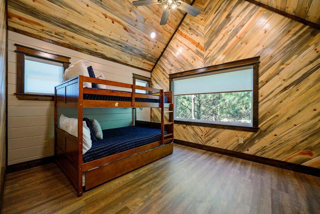 The Whiskey Trip! Family Getaway Villa Broken Bow Exteriör bild