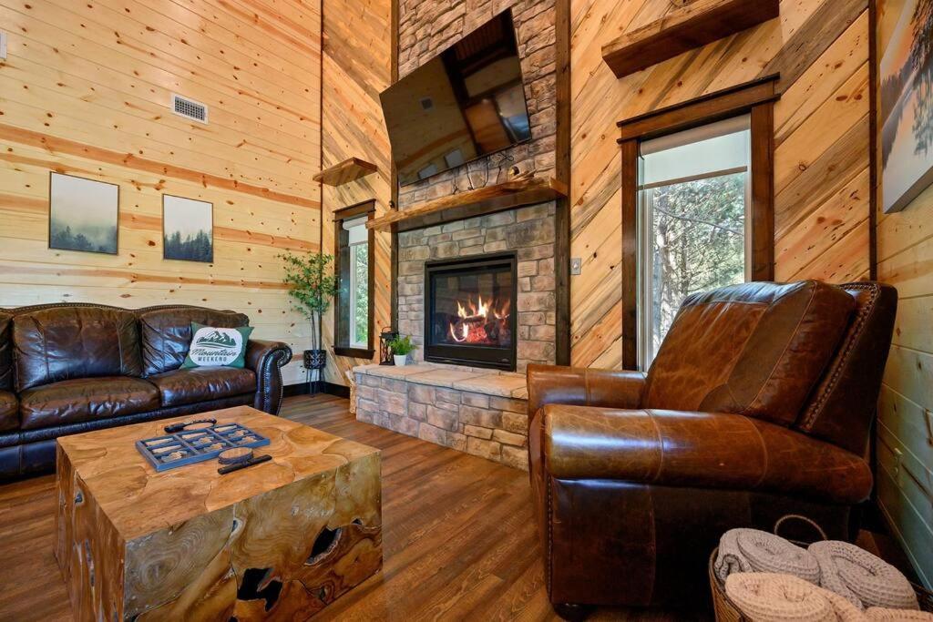 The Whiskey Trip! Family Getaway Villa Broken Bow Exteriör bild