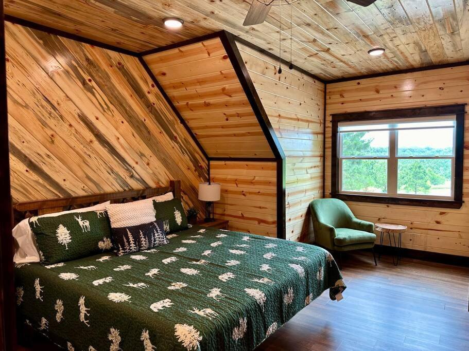 The Whiskey Trip! Family Getaway Villa Broken Bow Exteriör bild